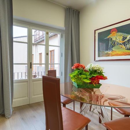 Stunning & Luxurious 1Br Apt 1 Min Walk By Duomo Florenz Exterior foto