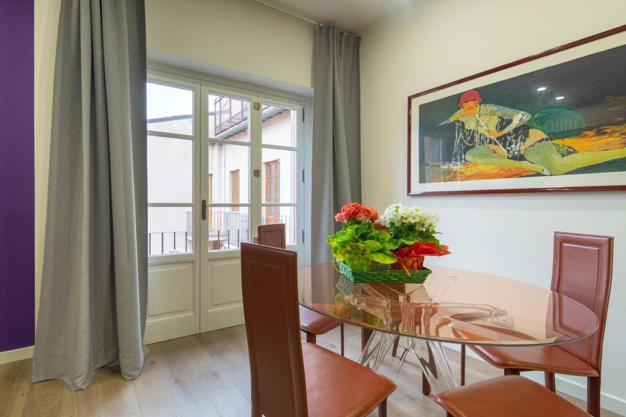Stunning & Luxurious 1Br Apt 1 Min Walk By Duomo Florenz Exterior foto