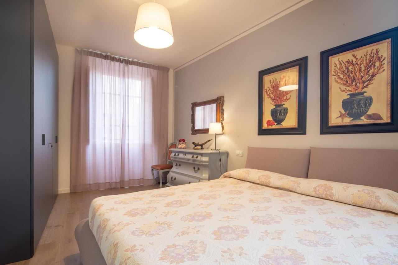 Stunning & Luxurious 1Br Apt 1 Min Walk By Duomo Florenz Exterior foto